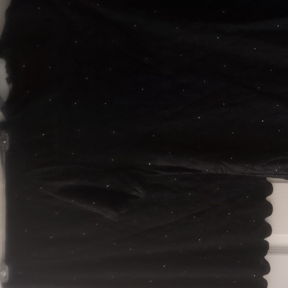 St. John lace rhinestone skirt - Picture 4 of 6